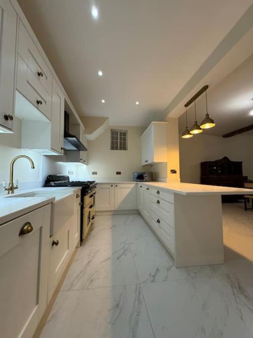 Cae Nest Hall Holiday home *