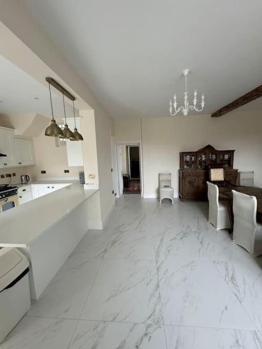 Holiday home Cae Nest Hall
